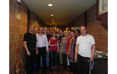 Festivité et convivialité était au rendez-vous ce lundi. Deux élèves organisaient on pot d'honneur pour une belle occasion. Bravo à tous les deux.  